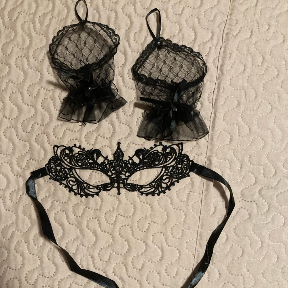 Lace Fingerless Gloves Ribbon Bows Finger Strap Mask Formal Halloween Costume